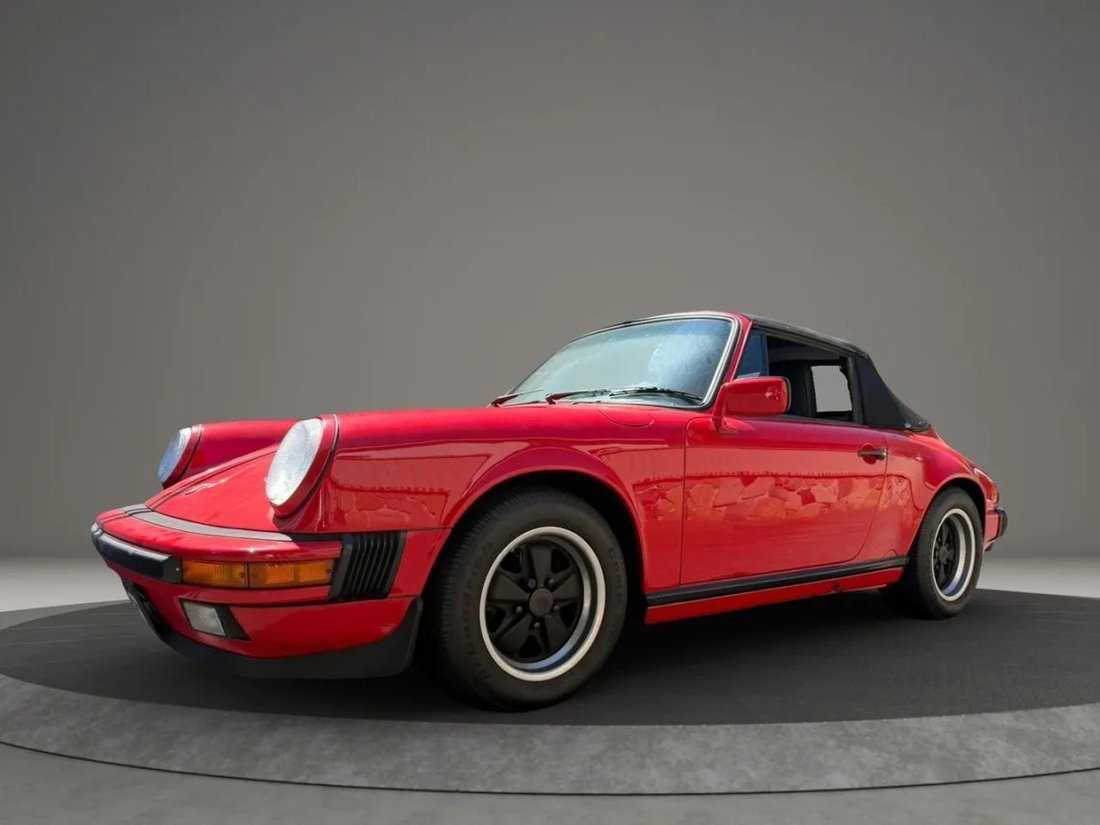 Cabriolet in Orange, CA, United States 1 - 18686012