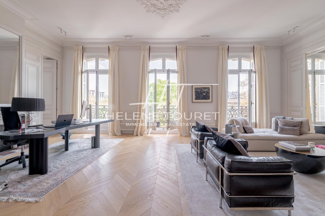 Apartment in Odéon, Paris 6e Arrondissement, Paris 1 - 18687516