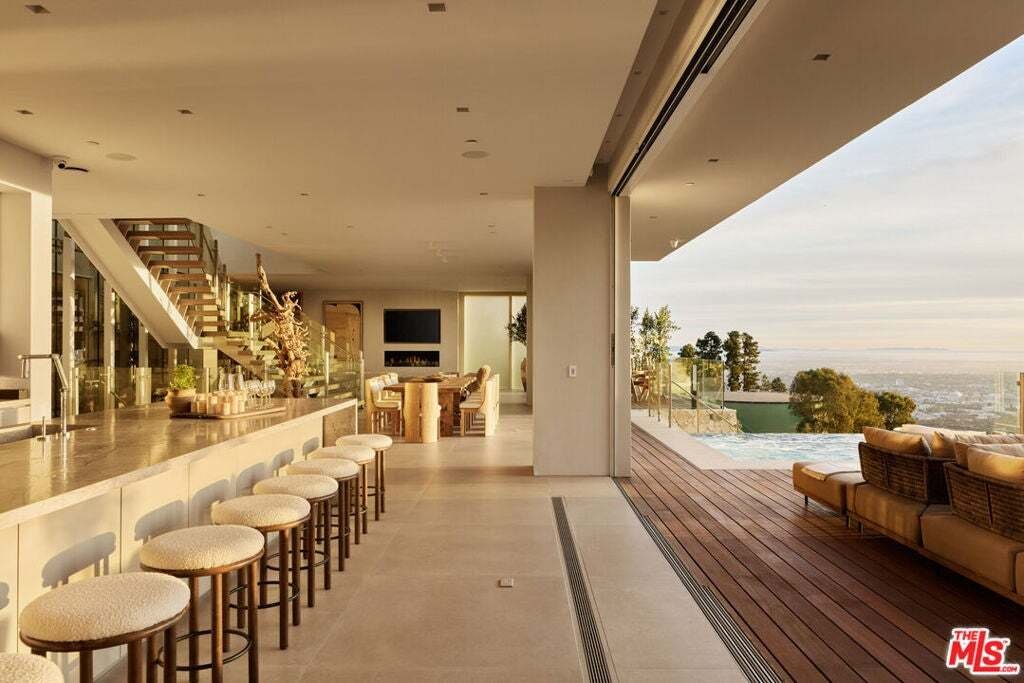House in Los Angeles, California, United States 3 - 18689771