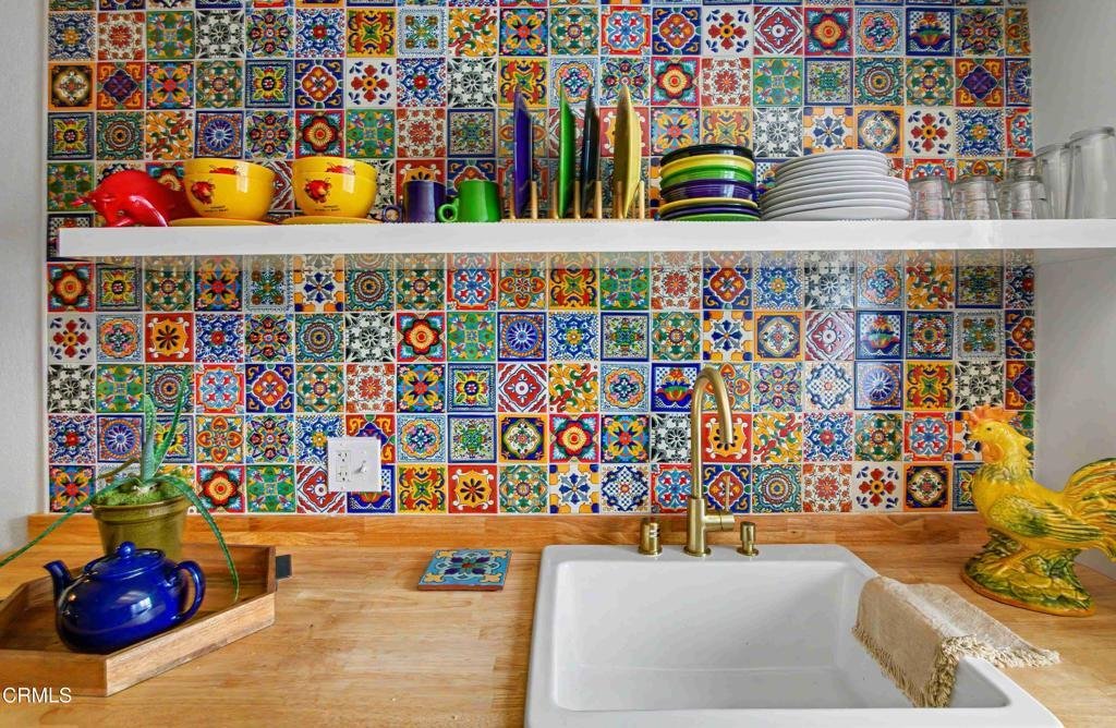 Condo in Los Angeles, California, United States 5 - 18691071