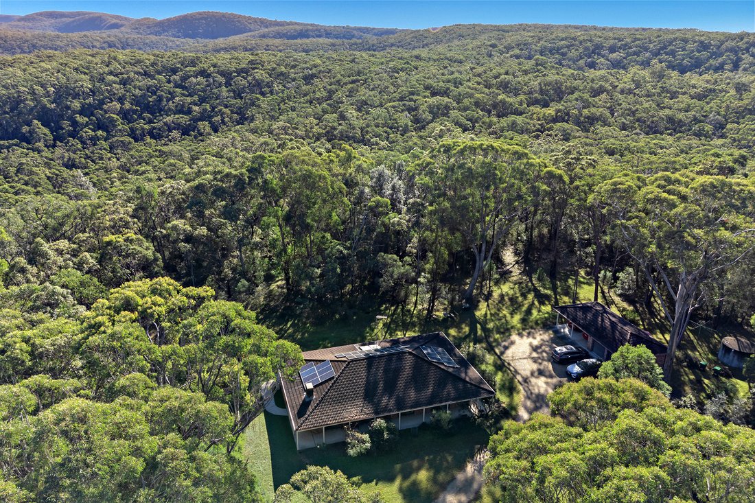House in Winmalee, New South Wales, Australia 3 - 18691981