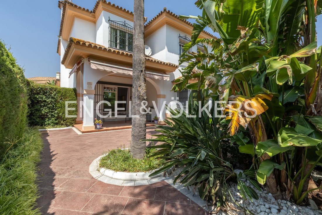 House in Bormujos, Andalusia, Spain 1 - 18677805
