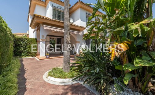 House in Bormujos, Andalusia, Spain 1