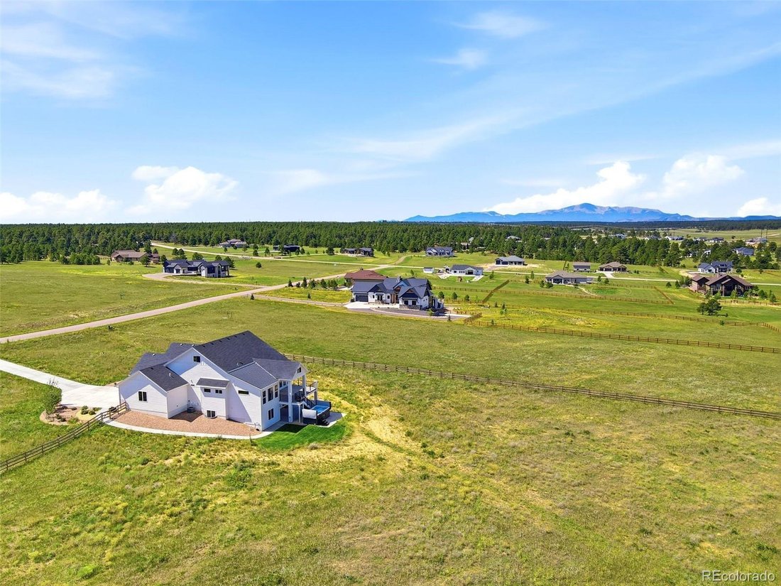 House in Colorado Springs, Colorado, United States 3 - 18689364