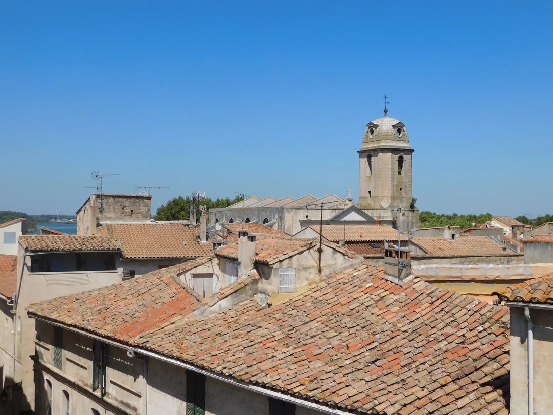 Townhouse en Arles, Provenza-Alpes-Costa Azul, Francia 1 - 18688259