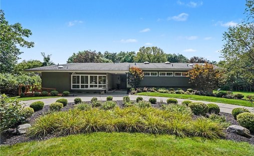 House in Akron, Ohio, United States 1