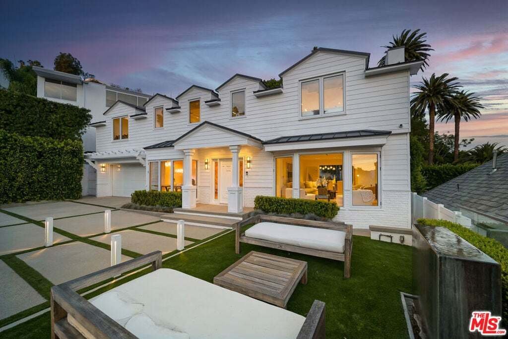 House in Los Angeles, California, United States 1 - 18689806