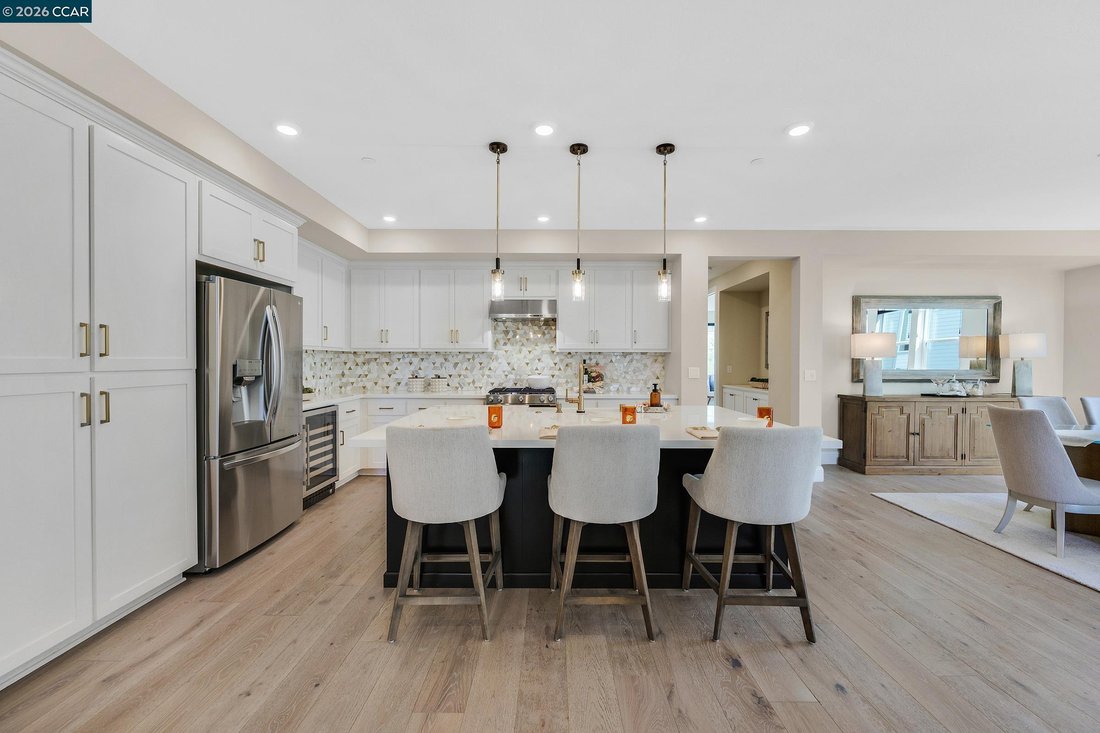 Townhouse in Dublin, California, United States 5 - 18689710