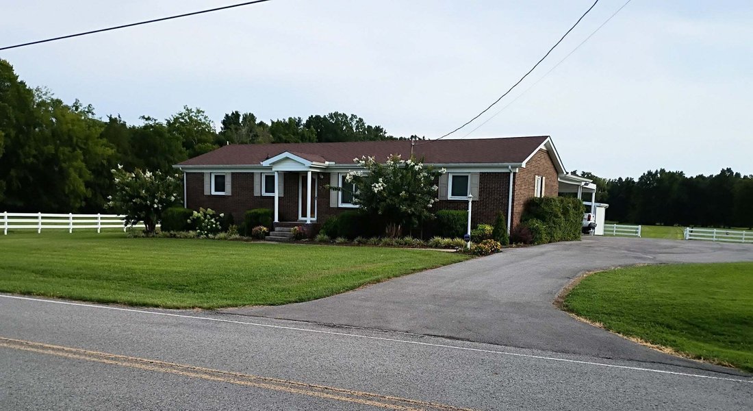 House in Shelbyville, Tennessee, United States 1 - 18690262