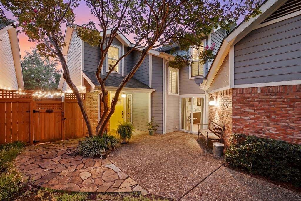 House in Addison, Texas, United States 2 - 18690785