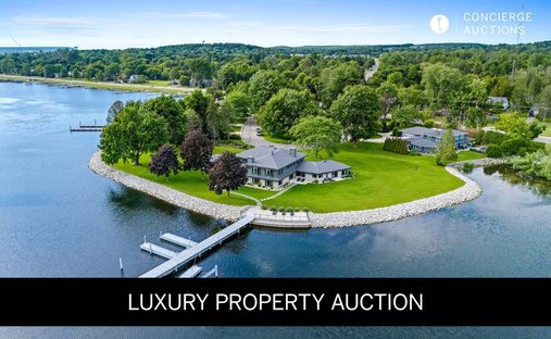 House in Sturgeon Bay, Wisconsin, United States 1