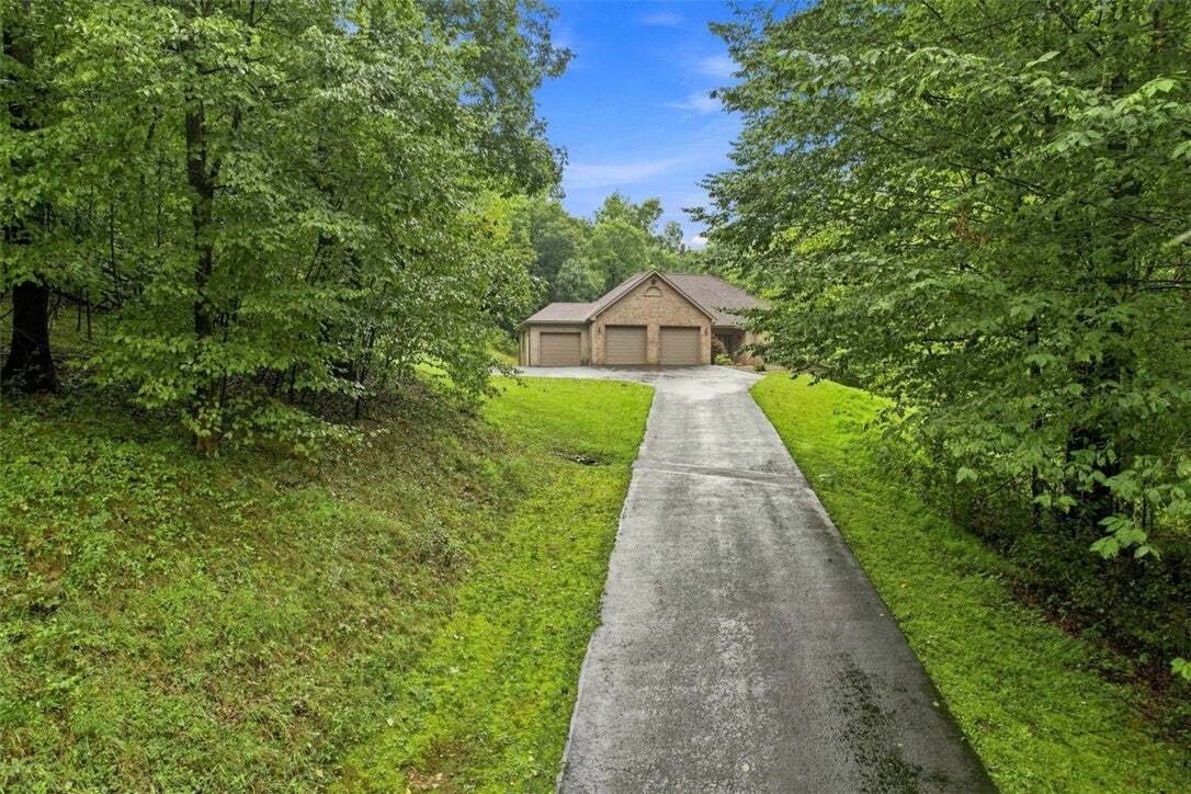 House in New Alexandria, Pennsylvania, United States 3 - 18689243