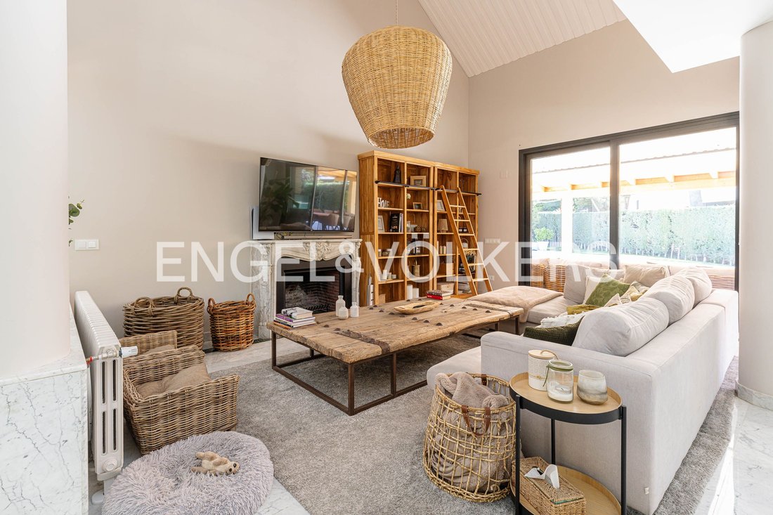House in Boadilla del Monte, Comunidad de Madrid, Spain 5 - 18153375