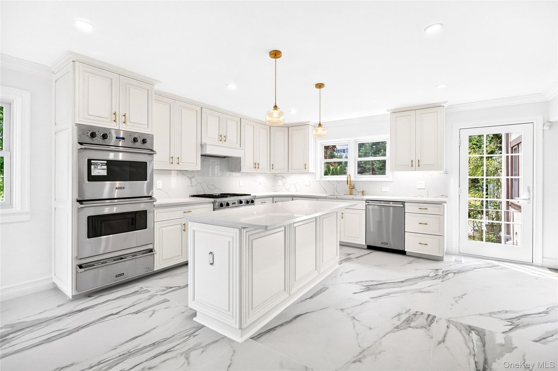 House in Bronxville, New York, United States 5 - 18687025
