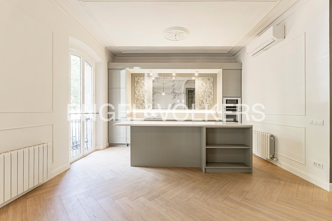 Apartment in Eixample, Barcelona, Spain 3 - 17631962
