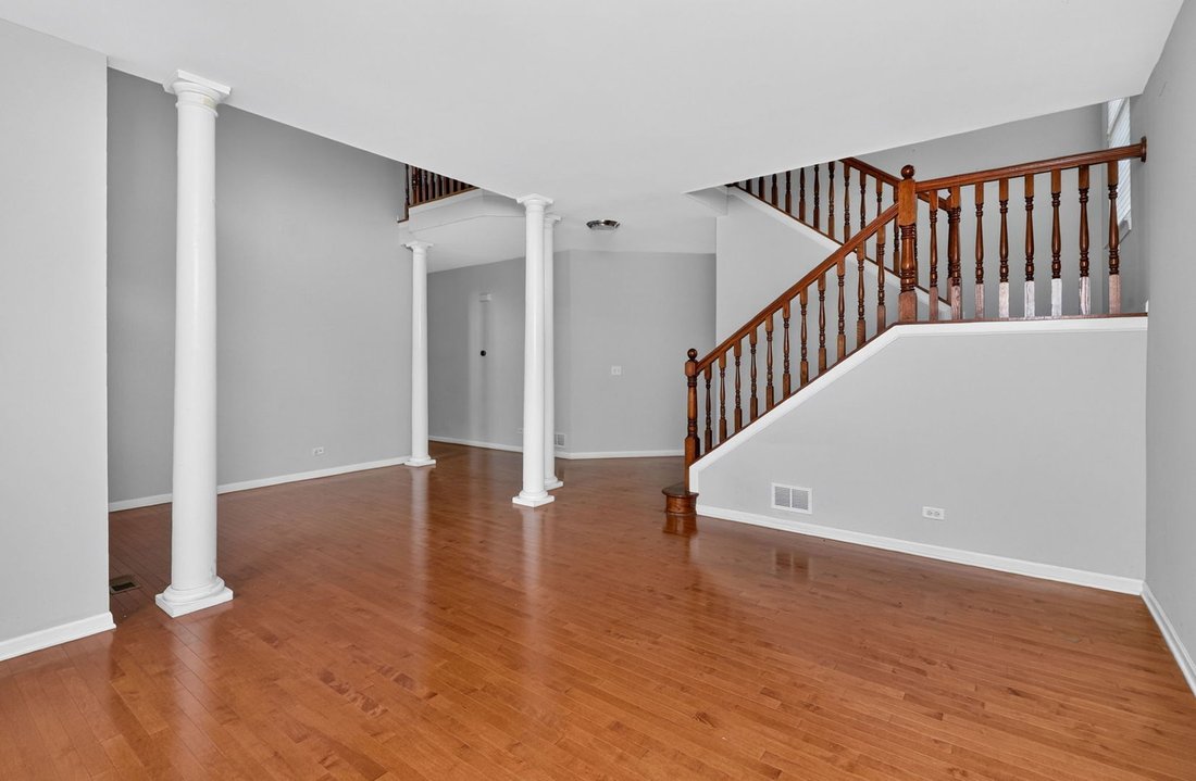 House in Aurora, Illinois, United States 5 - 18690441
