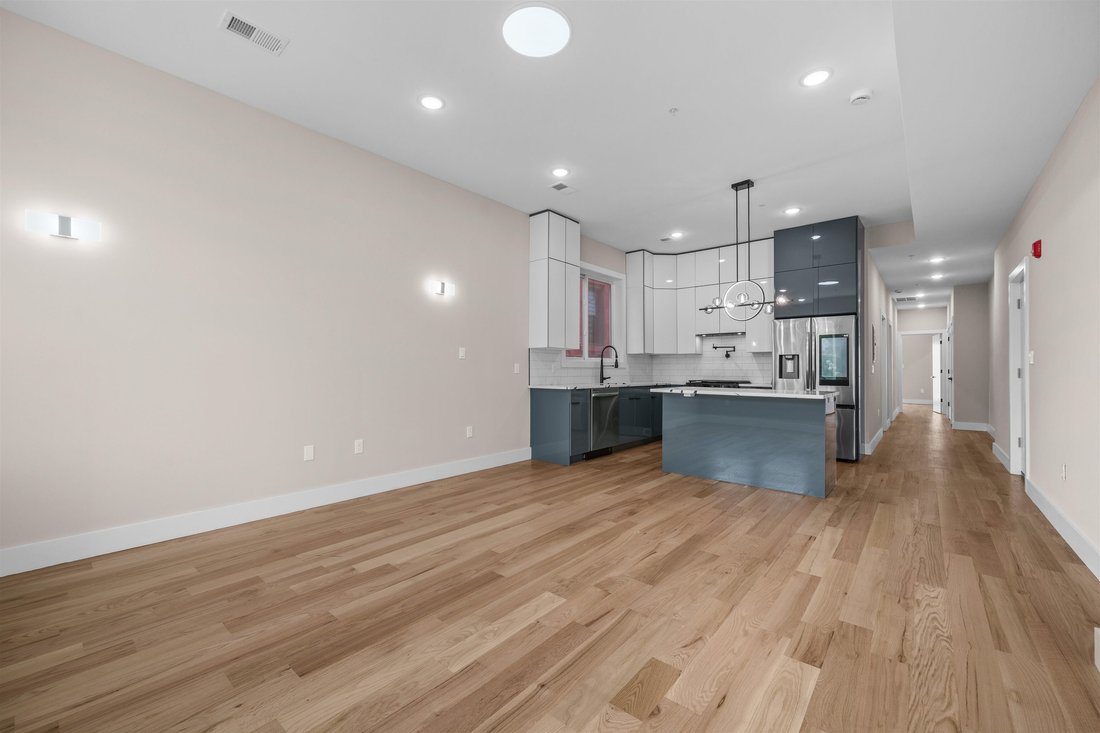 Condo in Jersey City, New Jersey, United States 5 - 18688560