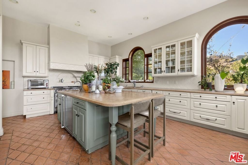House in Beverly Hills, California, United States 5 - 18689779