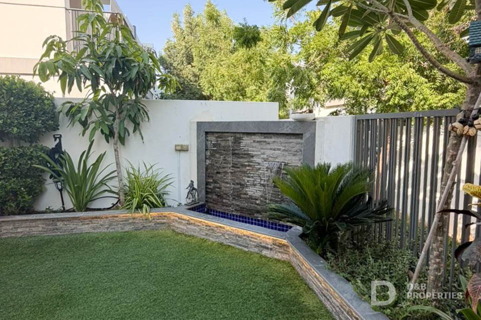 Townhouse in Tilal Al Ghaf, Dubai, United Arab Emirates 2 - 18687030