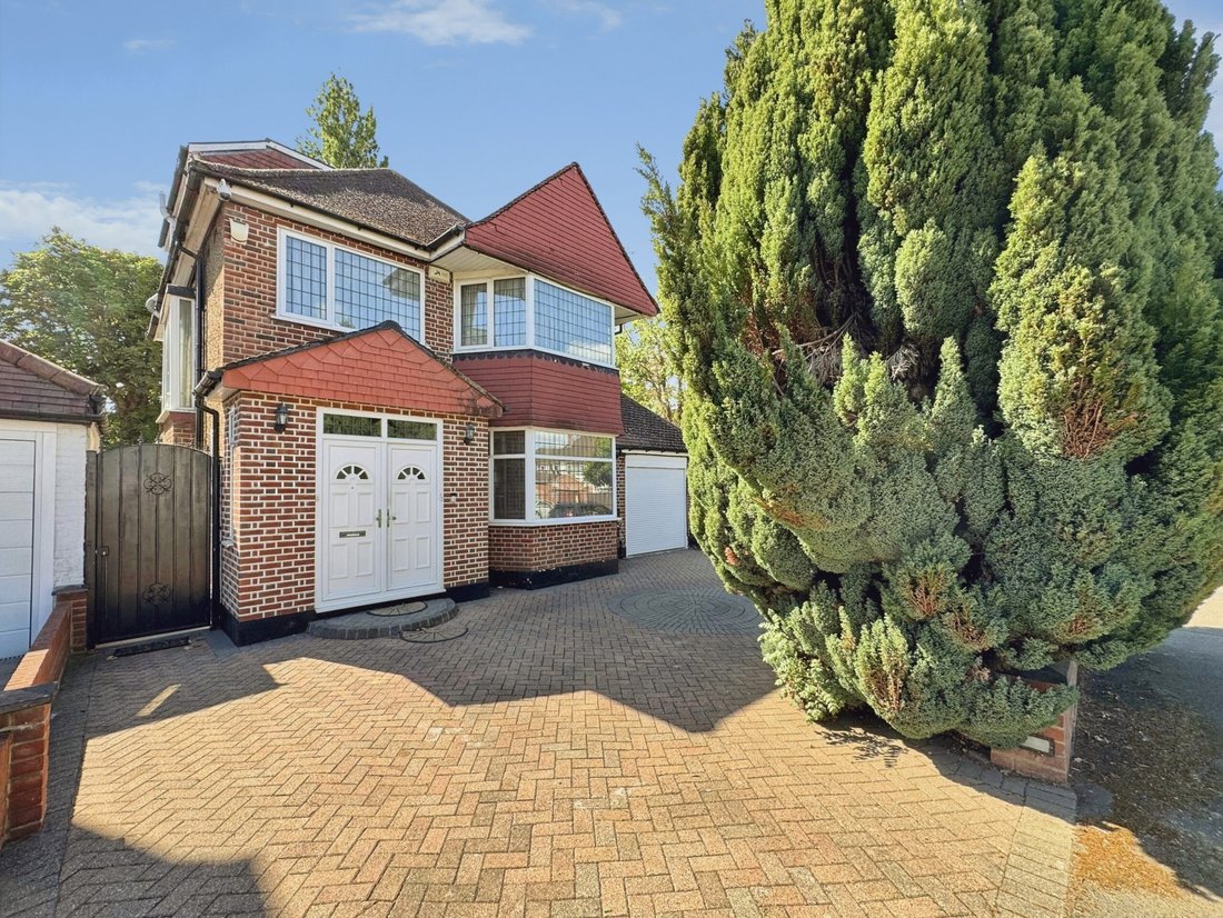 House in Edgware, Barnet, England 2 - 18689306
