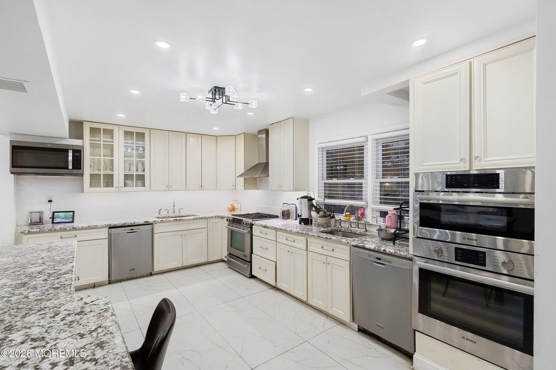 House in Lakewood Township, New Jersey, United States 4 - 18689649