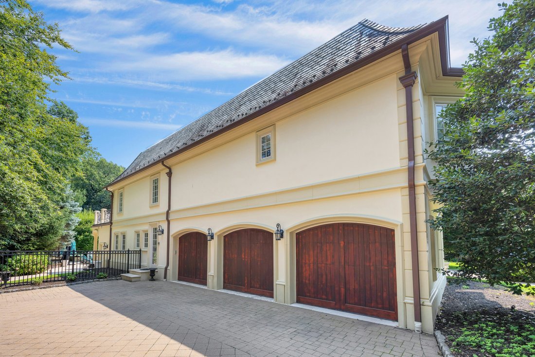 House in Cresskill, New Jersey, United States 2 - 18686511