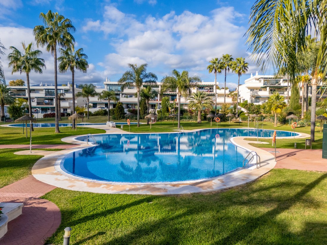Apartment in Puerto Banus, Marbella, Spain 1 - 18687354