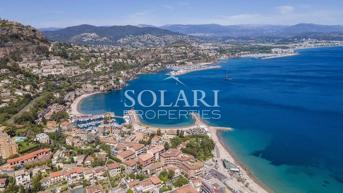 Villa in Théoule-sur-Mer, Provence-Alpes-Côte d'Azur, France 4 - 15664263