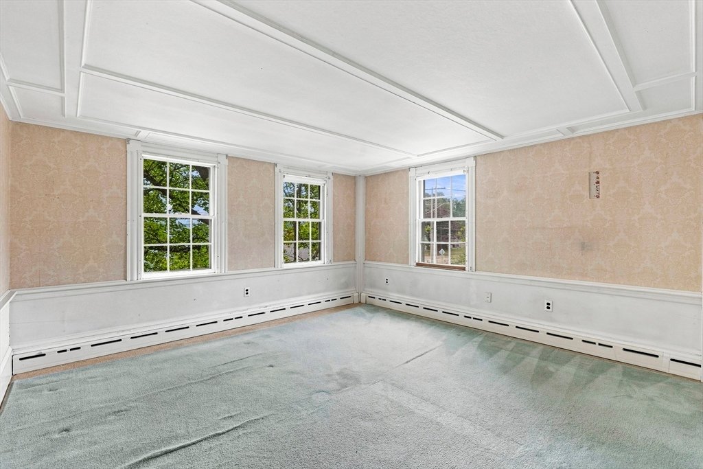 Essex, Massachusetts, United States 3 - 18691040