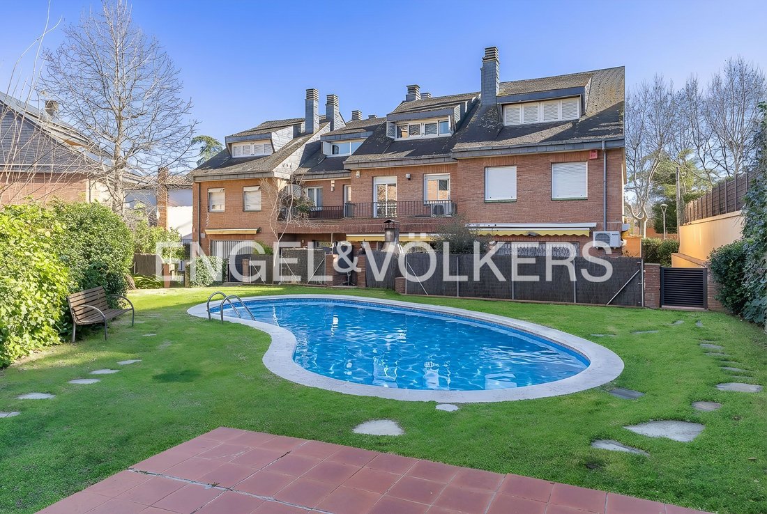 House in Sant Cugat del Valles, Catalonia, Spain 1 - 17270374