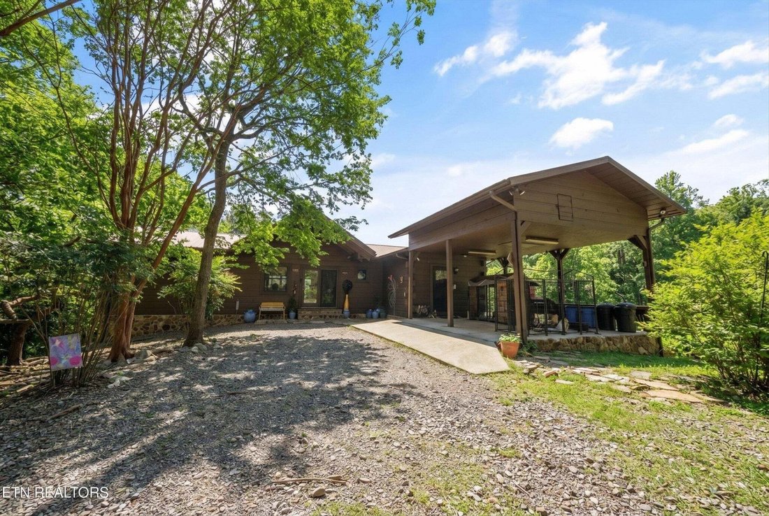 House in Tellico Plains, Tennessee, United States 3 - 18690315