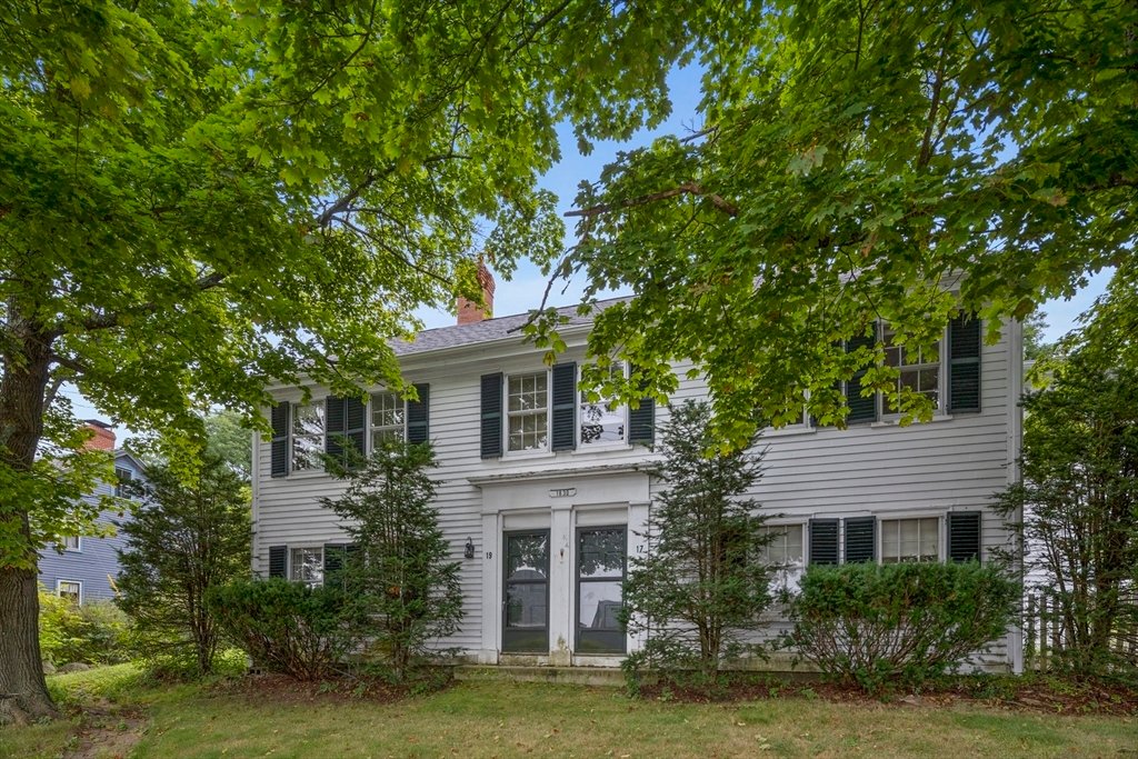 Essex, Massachusetts, United States 1 - 18691040