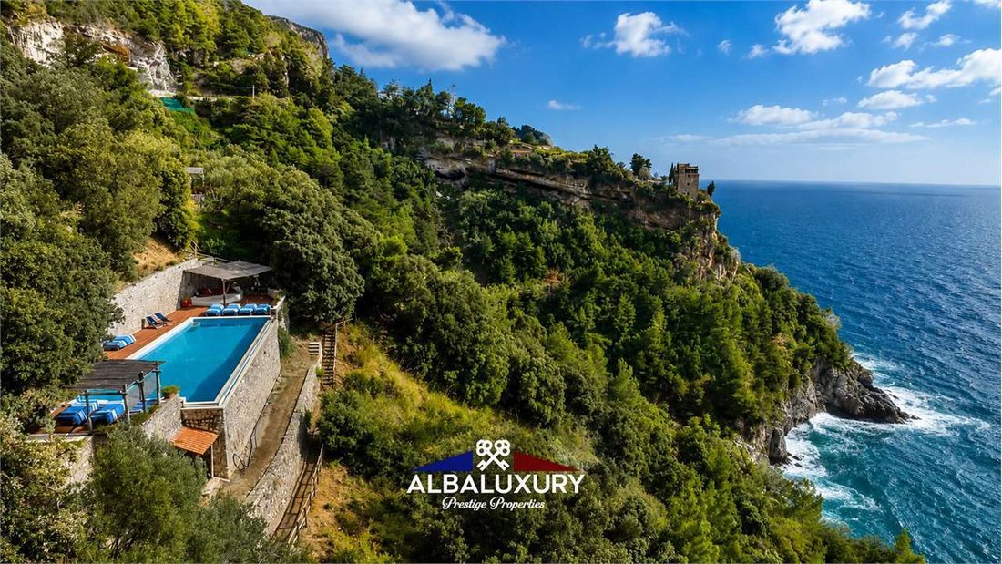 Villa in Maiori, Campania, Italy 1 - 15645022