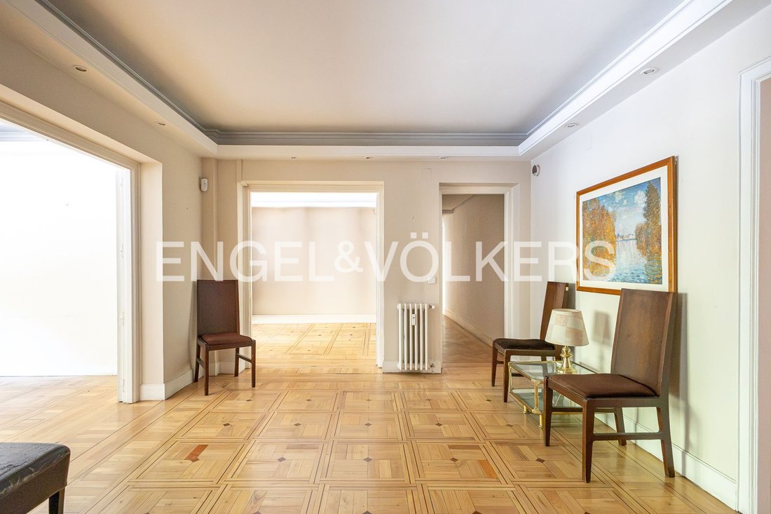 Wohnung in Chamberí, Madrid, Spanien 1 - 18647386