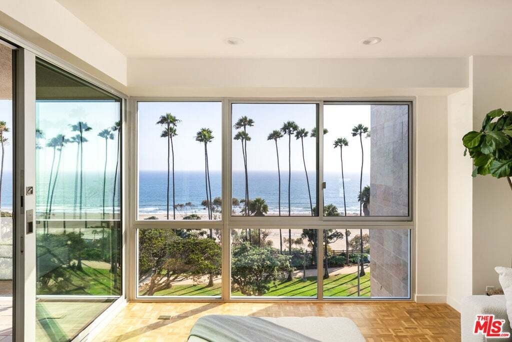 Condo in Santa Monica, California, United States 4 - 18689775
