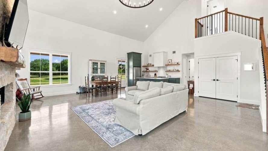 House in Weatherford, Texas, United States 4 - 18690760