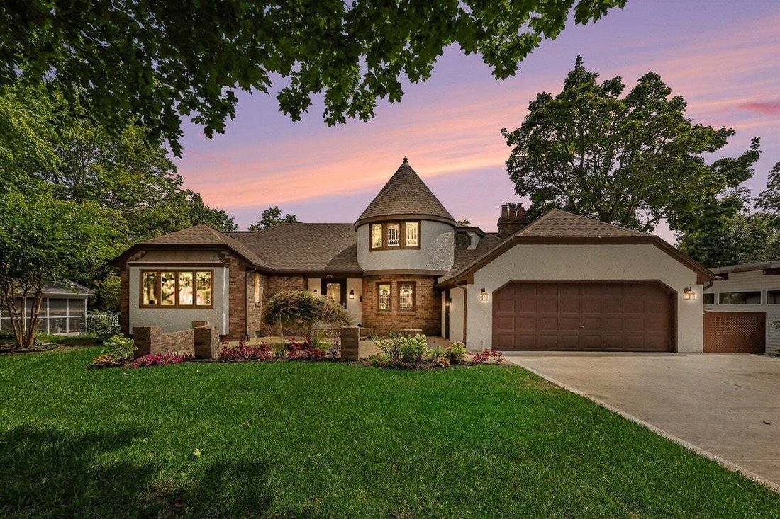 House in East Grand Rapids, Michigan, United States 1 - 18687095