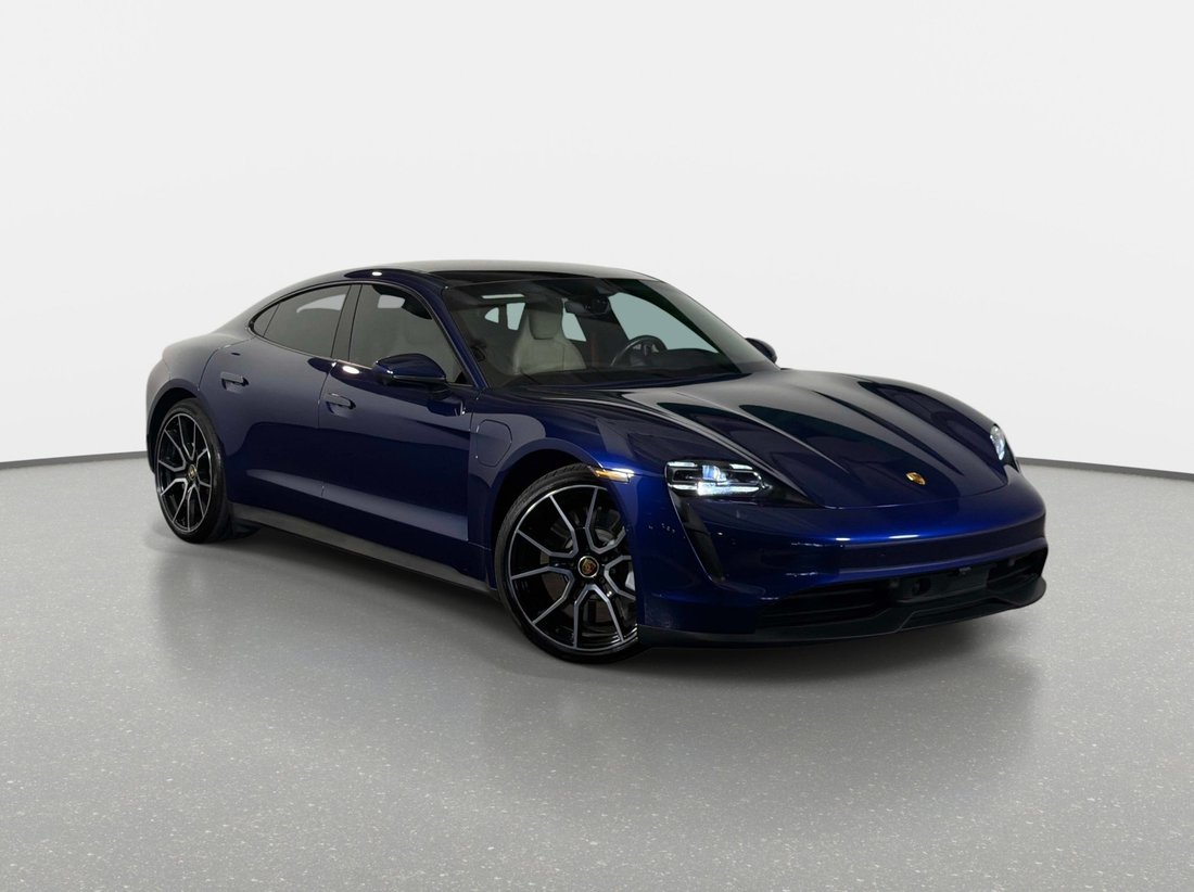 Sedan in Pompano Beach, FL, United States 1 - 18691244