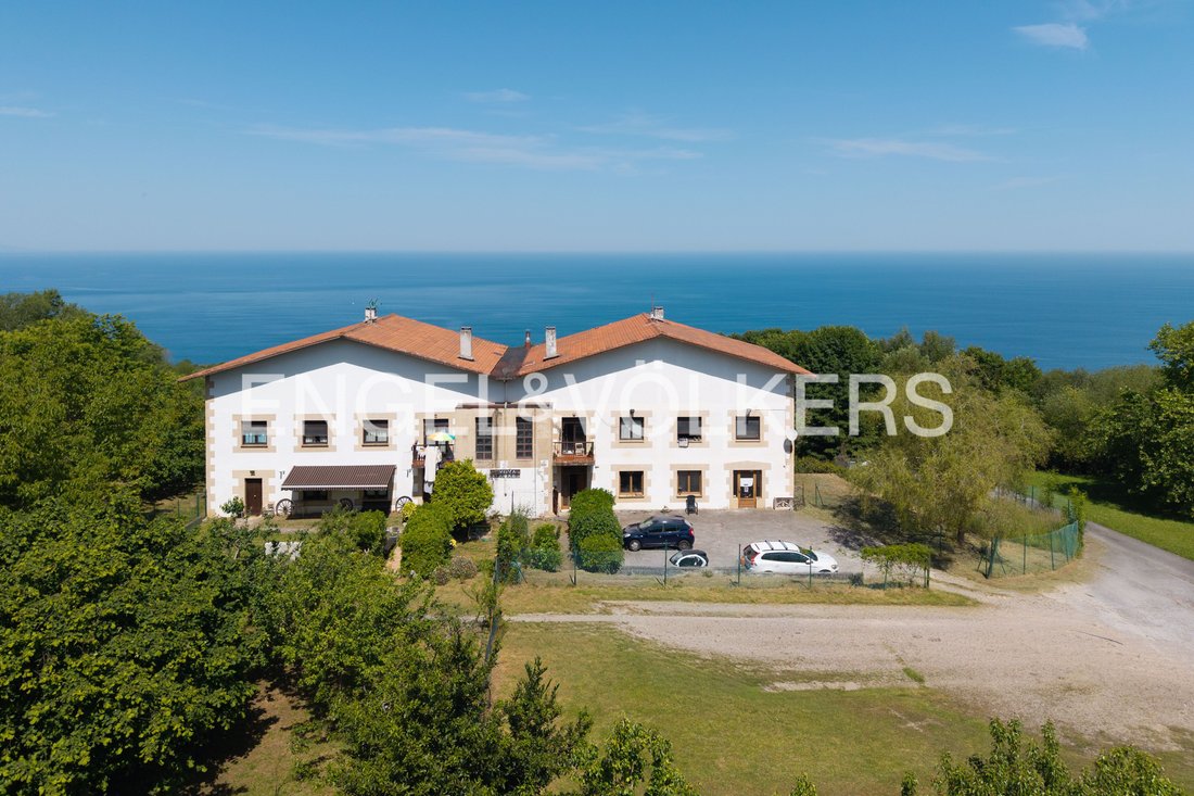 House in Mendebaldea, Donostia-San Sebastian, Spain 2 - 18042762