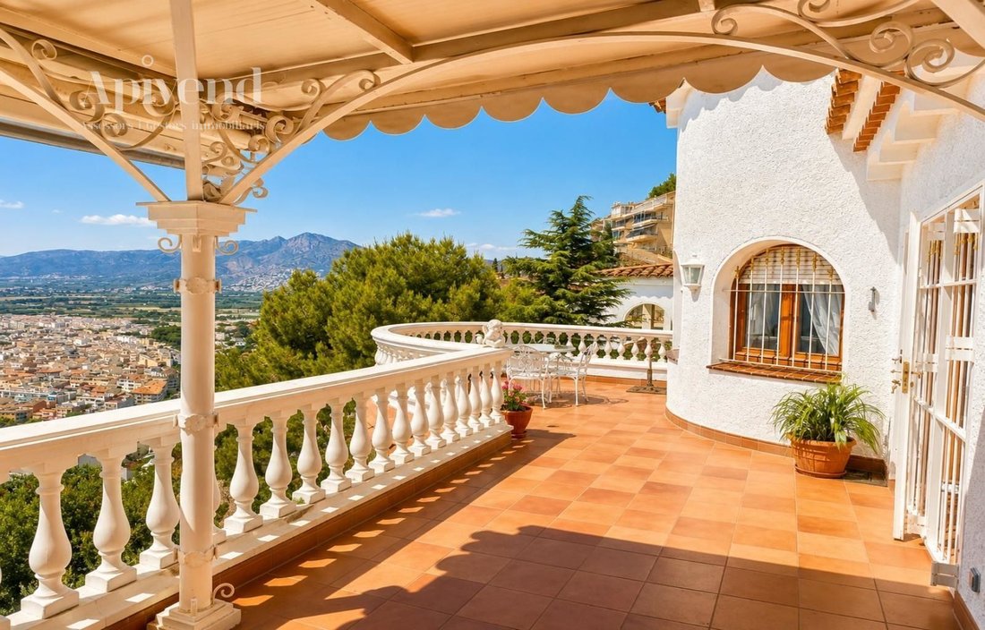 Villa in Roses, Catalonia, Spain 5 - 18687265