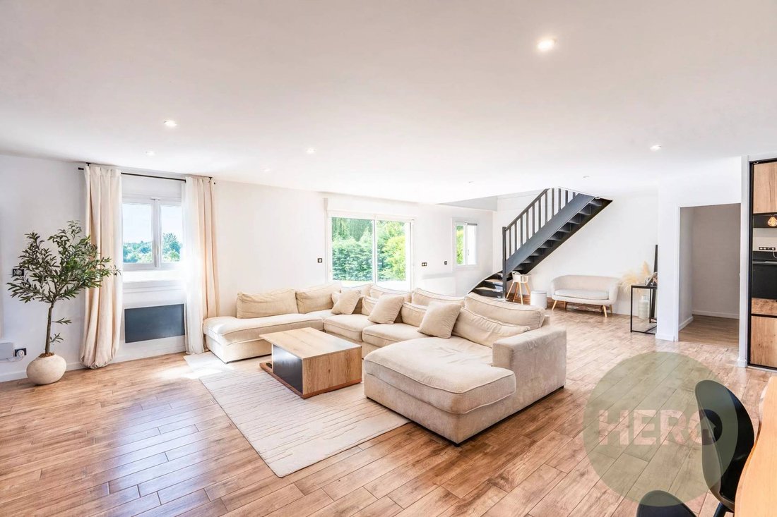 House in Montfort-l'Amaury, Ile-de-France, France 5 - 18008978