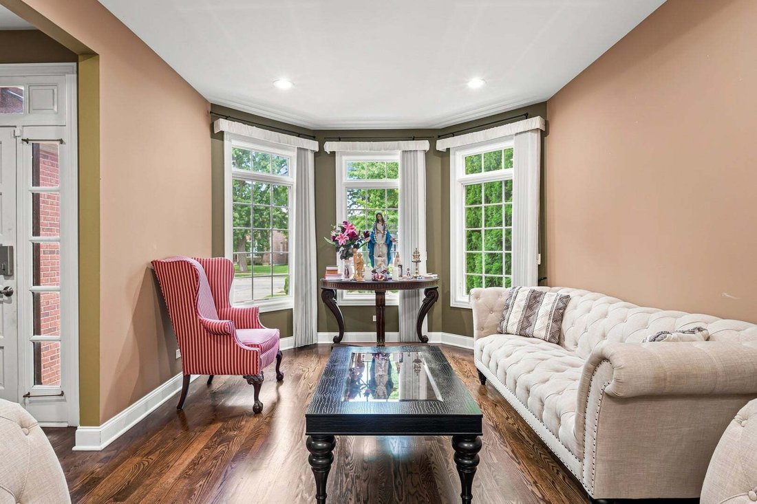 House in Des Plaines, Illinois, United States 5 - 18687766