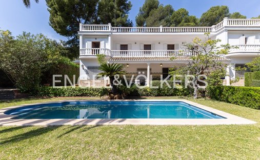 House in Naquera / Naquera, Valencian Community, Spain 1