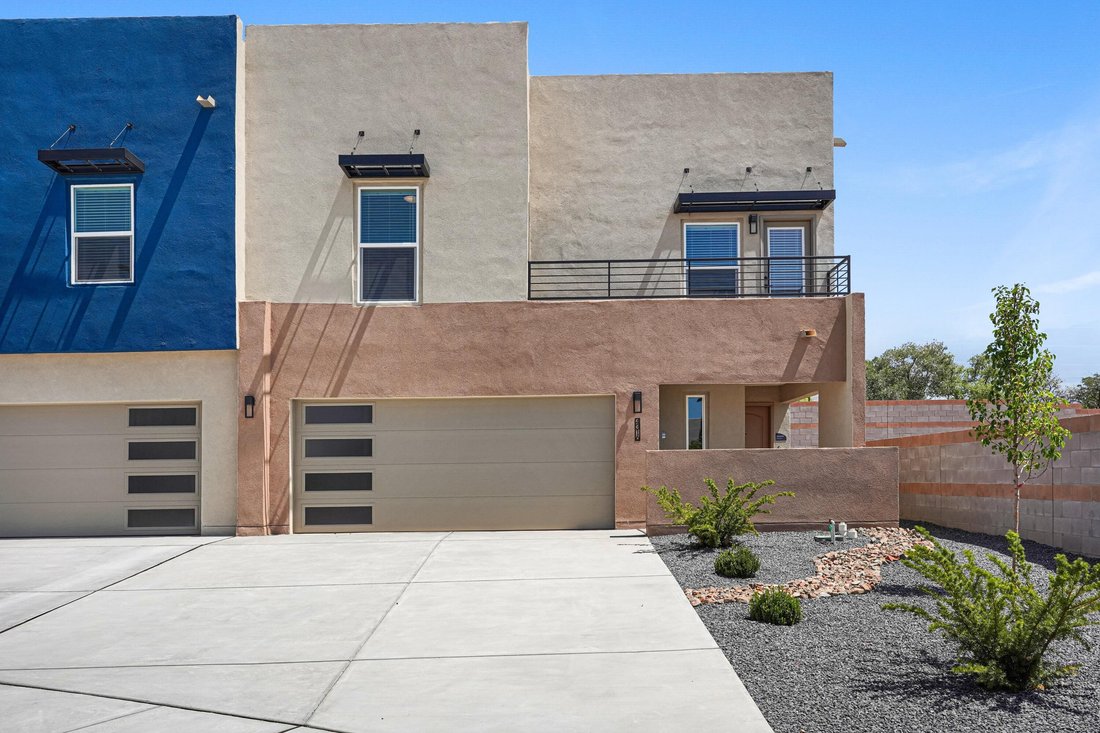 Townhouse in Albuquerque, New Mexico, United States 1 - 18689193