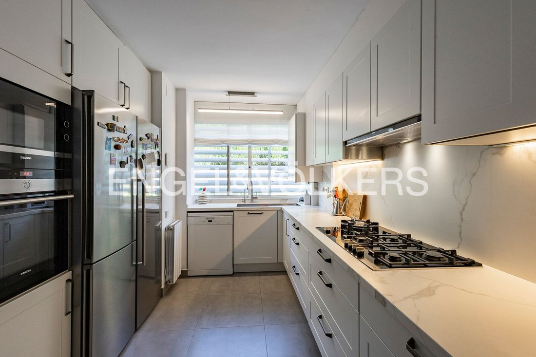 House in Sant Feliu de Llobregat, Catalonia, Spain 5 - 17708591