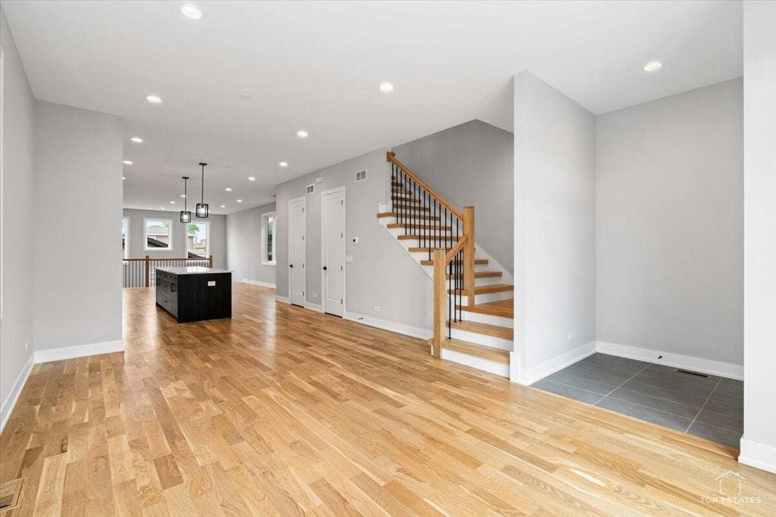 House in Chicago, Illinois, United States 2 - 18690442