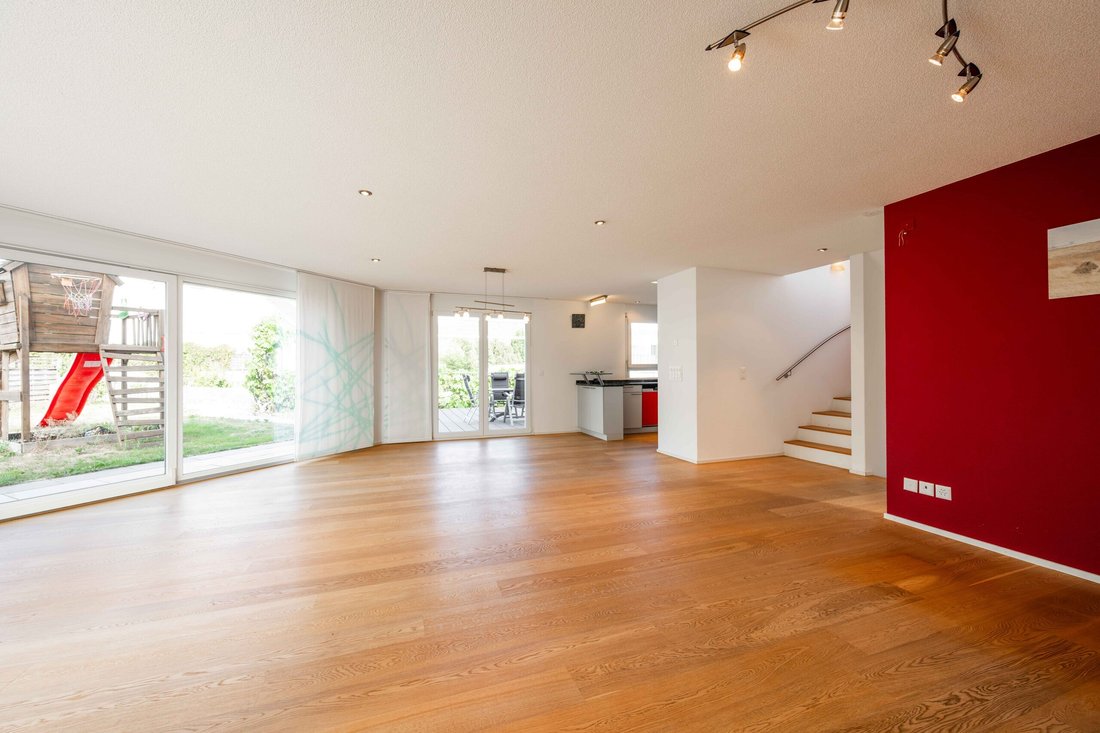 House in Oftringen, Aargau, Switzerland 4 - 18687072