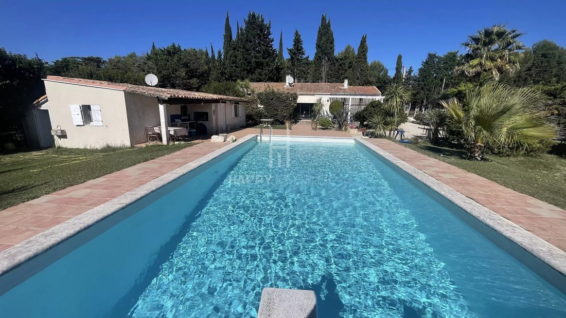 House in Fontvieille, Provence-Alpes-Côte d'Azur, France 1 - 18688211