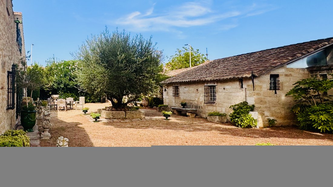 Villa in Gigean, Occitania, France 3 - 18688484