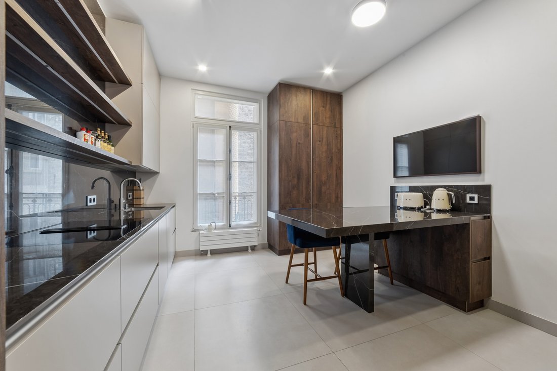 Apartment in Porte Dauphine, Paris 16e Arrondissement, Paris 5 - 18683789